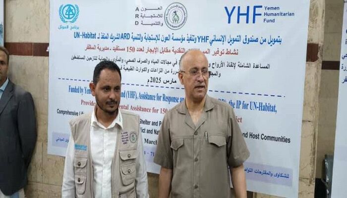 في تعز.. مواطن يتهم مدير المظفر بعرقلة استخراج رخصة بناء ومصادر تؤكد تهديده بفتح ملفات فساده | وثائق وتفاصيل