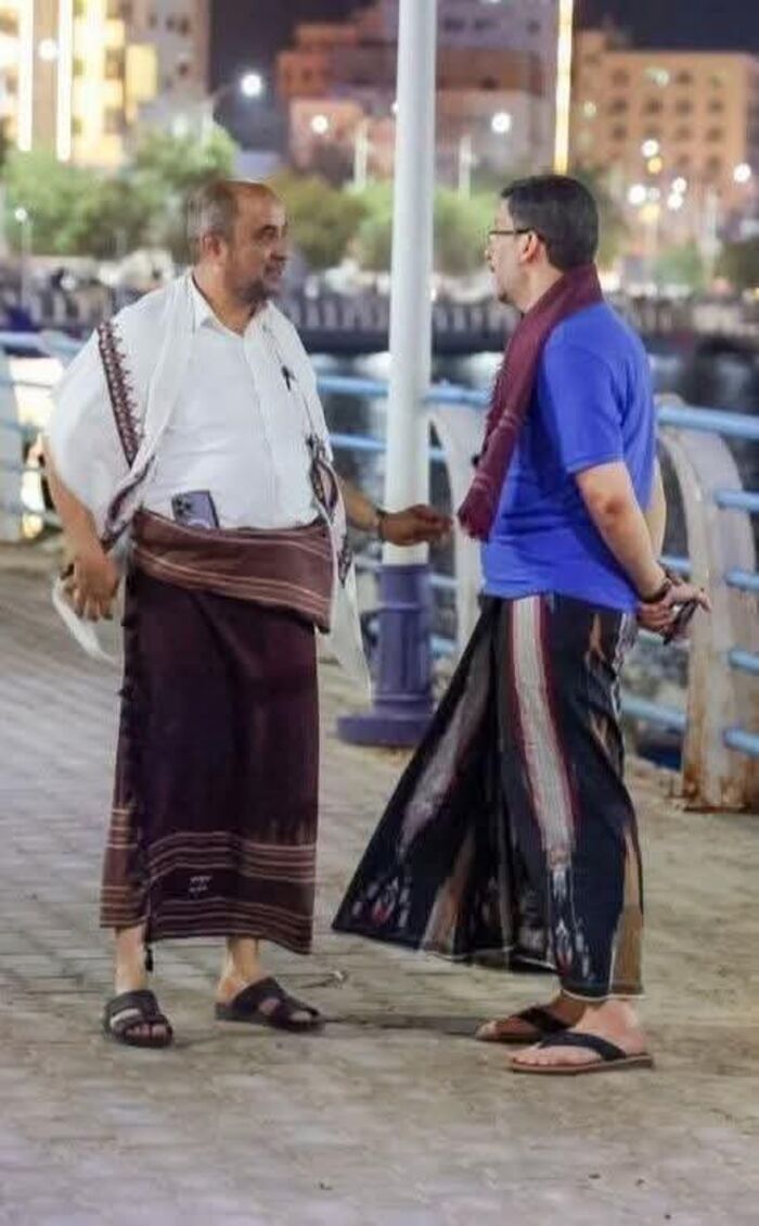 ابتزاز اكتروني وتورط شركتي صرافة.. انتحار بنت بمأرب أرسلت للهكر 42 ألف سعودي.. رغم ذلك نشر صورها