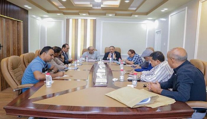 خطوة استراتيجية | محمود الصبيحي يعود للواجهة بمشروع ضخم: مطار دولي في العاصمة ومنفذ بحري في رأس العارة