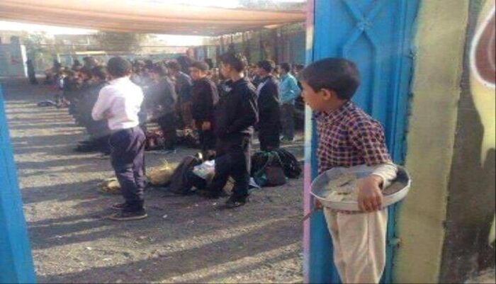 في إب | وفاة مروعة لبائع الجلجل بالمدينة بعد سقوط عمود خشبي على رأسه | اسماء وتفاصيل