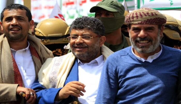 خطوة جنونية وصفت بالقاضية | قرار بصنعاء يخنق الاقتصاد.. الحوثي يعلن الحرب على السوق اليمنية ويُطلق العنان لاحتكار جماعي مرعب