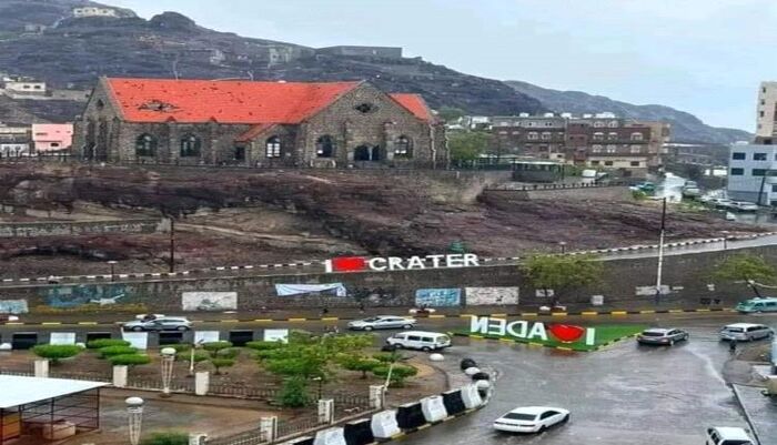 في اليمن | أكاديمي خبير: إلزام المؤسسات بتوريد الإيرادات للبنك المركزي وهم إعلامي ومصيدة للنقود