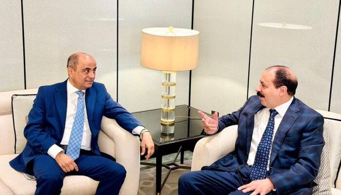 لقاء هام في الاردن - رئيس الحكومة يطلق معركة إنقاذ "كمران" من العقوبات الأمريكية والتلاعب الحوثي