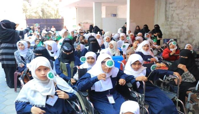 شاهد | بطولات في إب: مواجهة السيول والحرائق وسط غياب السلطات الحوثية | فيديو خارق يتصدر ترند اليمن بلقب "بطل هذا الزمان"