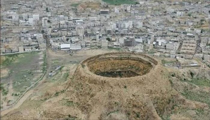 ضحية جديدة | نازحة من الحديدة ومحتجزة مع ابنائها الخمسة.. الحوثيون يقرون سجن حنان 13 عام بتهمة التخابر مع السعودية