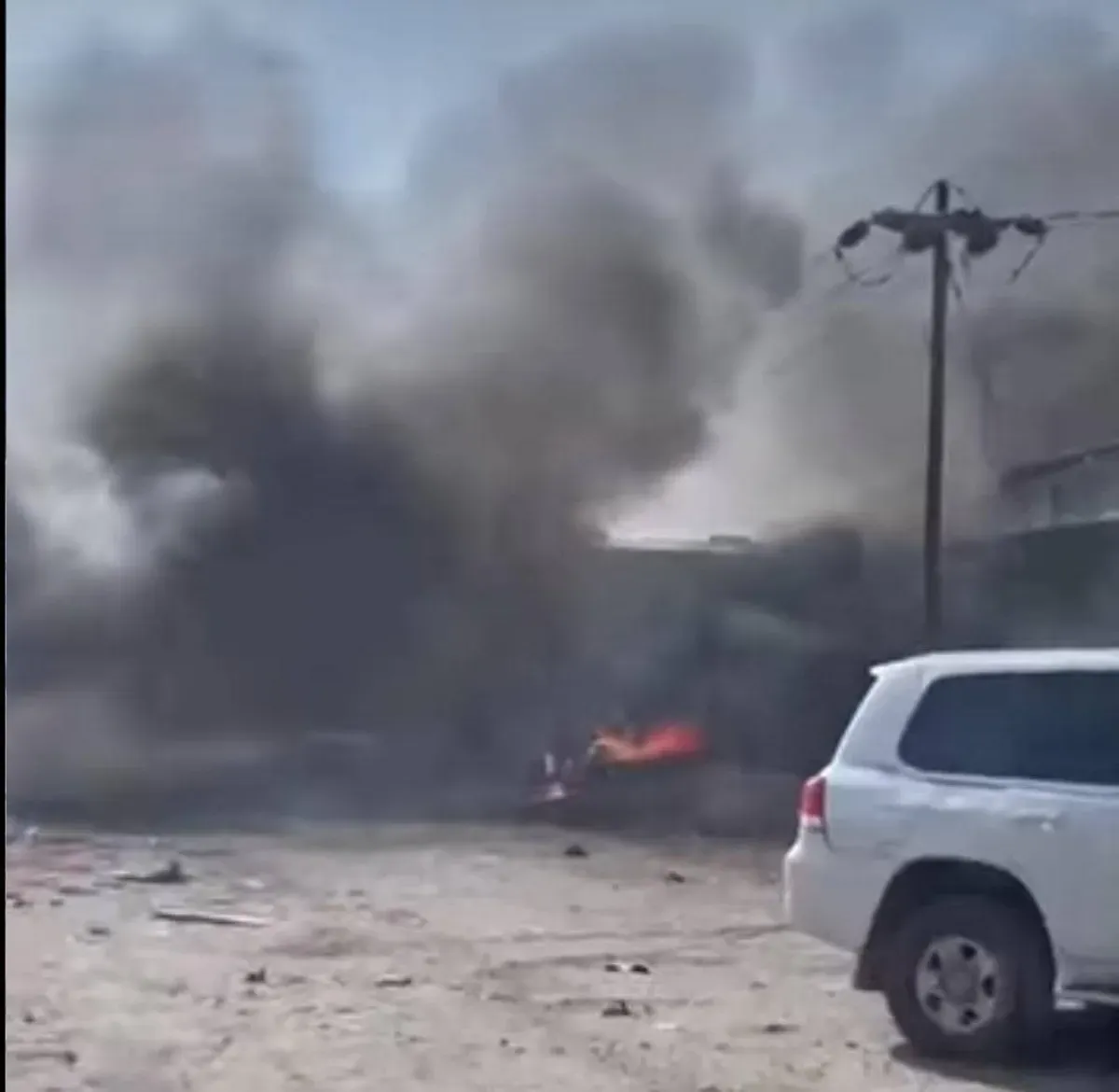 ارتفاع ضحايا استهداف موكب القيادي العسكري حمدي شكري إلى عشرة بين قتيل وجريح