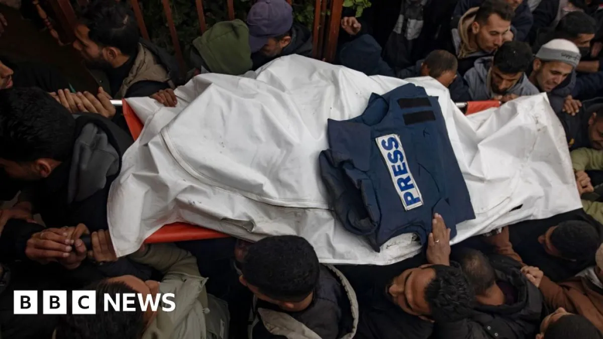 مقتل ثلاثة صحافيين فلسطينيين في غارة إسرائيلية وسط غزة