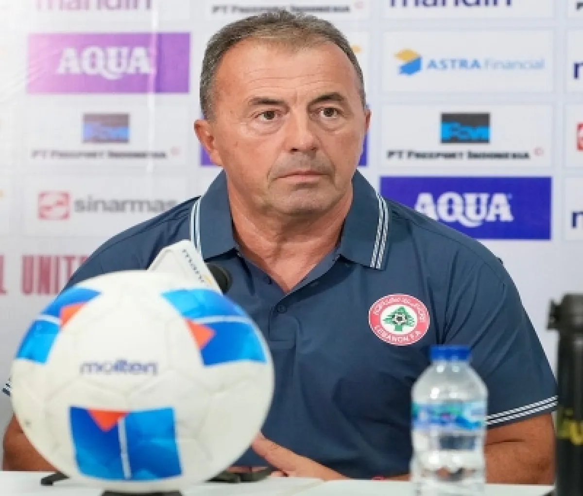 الاتحاد اللبناني ينهي عقد مدرب المنتخب رادولوفيتش.. والبحث عن بديل