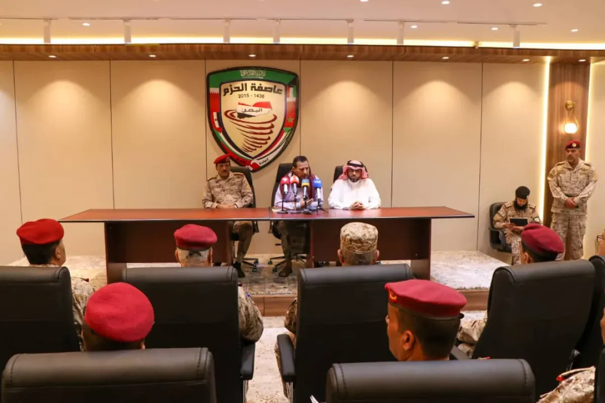 اجتماع أمني في عدن لتسريع إخراج المعسكرات وتأمين النطاق المدني