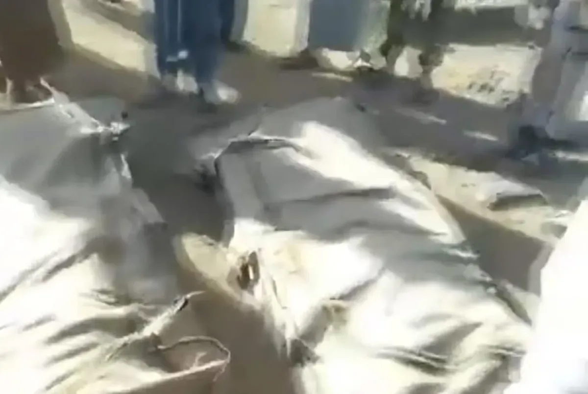 الحوثيون يجبرون أهالي ضحايا "حنكة آل مسعود" على دفن الجثث المفرج عنها في ذمار