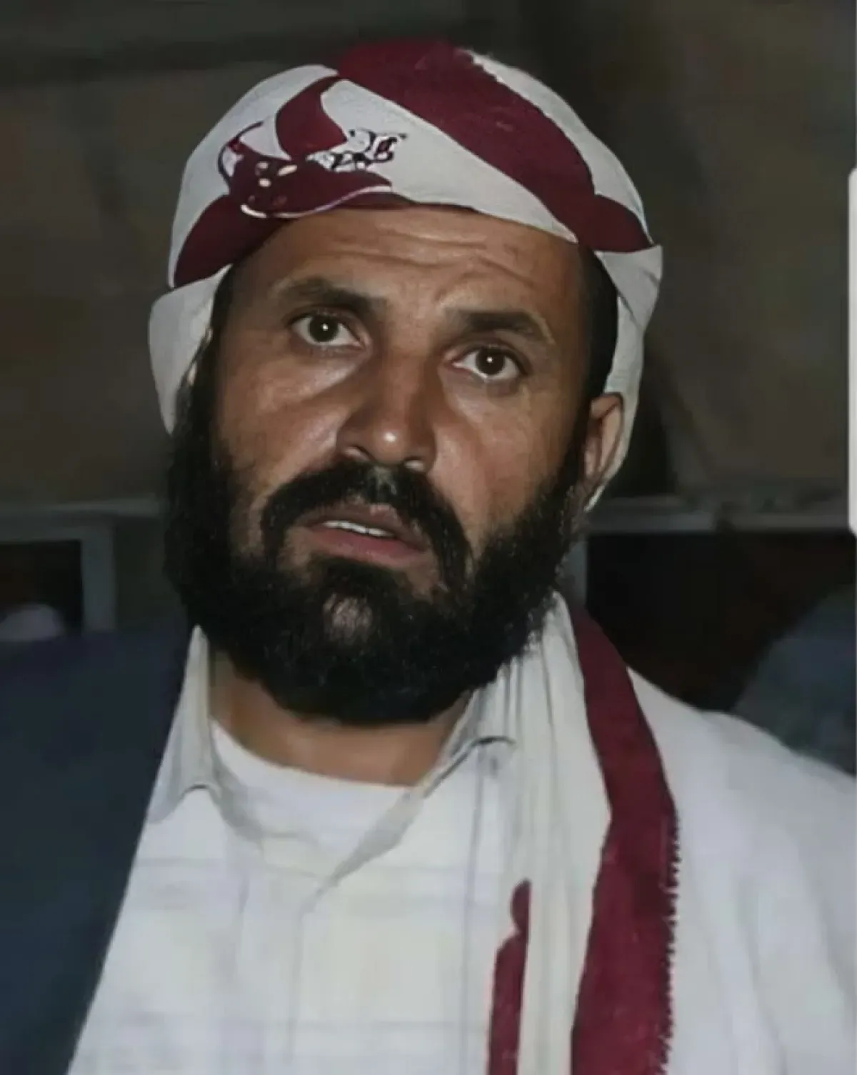 إطلاق سراح مختطف يمني مشلولاً بعد عام من التعذيب على يد الحوثيين