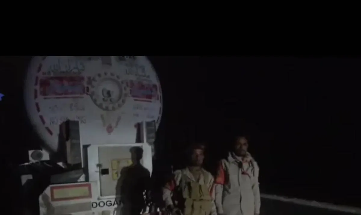 قوات الطوارئ بحضرموت تضبط مواطنين بحوزتهما ذخائر وقذائف مهربة