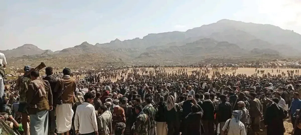 لقاء قبلي موسع في إب يطالب بالإفراج عن محتجزين ويهدد باعتصام مفتوح
