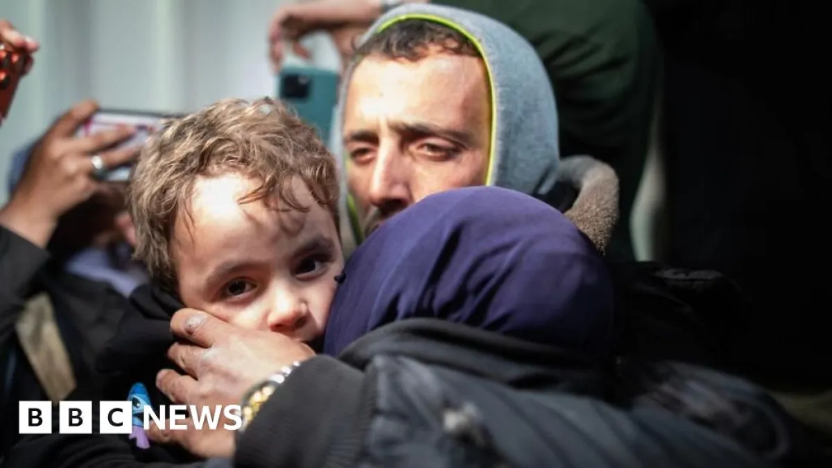 شهود عيان: ميليشيا فلسطينية موالية لإسرائيل أجرت تفتيشات عند معبر رفح