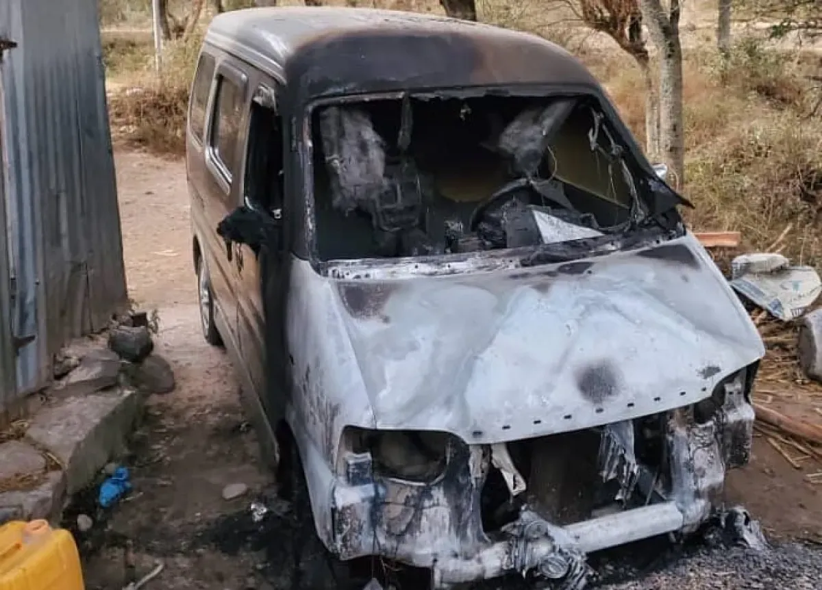 إحراق حافلة مملوكة لمغترب في إب وسط تصاعد استهداف الممتلكات الخاصة
