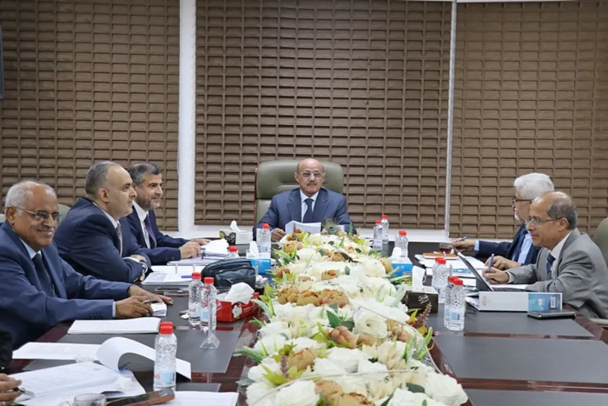 البنك المركزي اليمني يعقد اجتماعاً طارئاً لبحث تذبذبات العملة الوطنية والسيولة