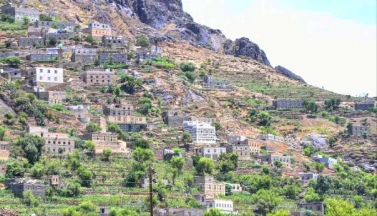 استنفار حوثي ضد مشروع تنموي في تعز.. قصف جوي وتهديد بالاستهداف