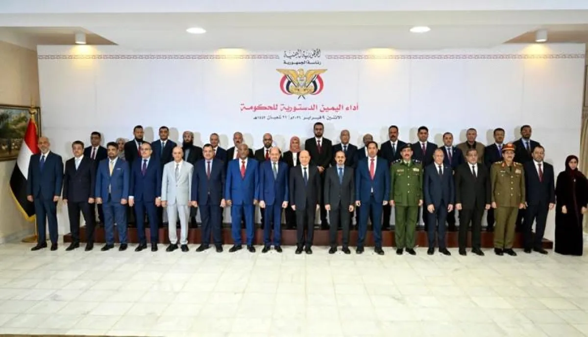 وزراء (بالتقسيط).. أسلوب الحكومة اليمنية للعودة إلى عدن وسط مخاوف أمنية