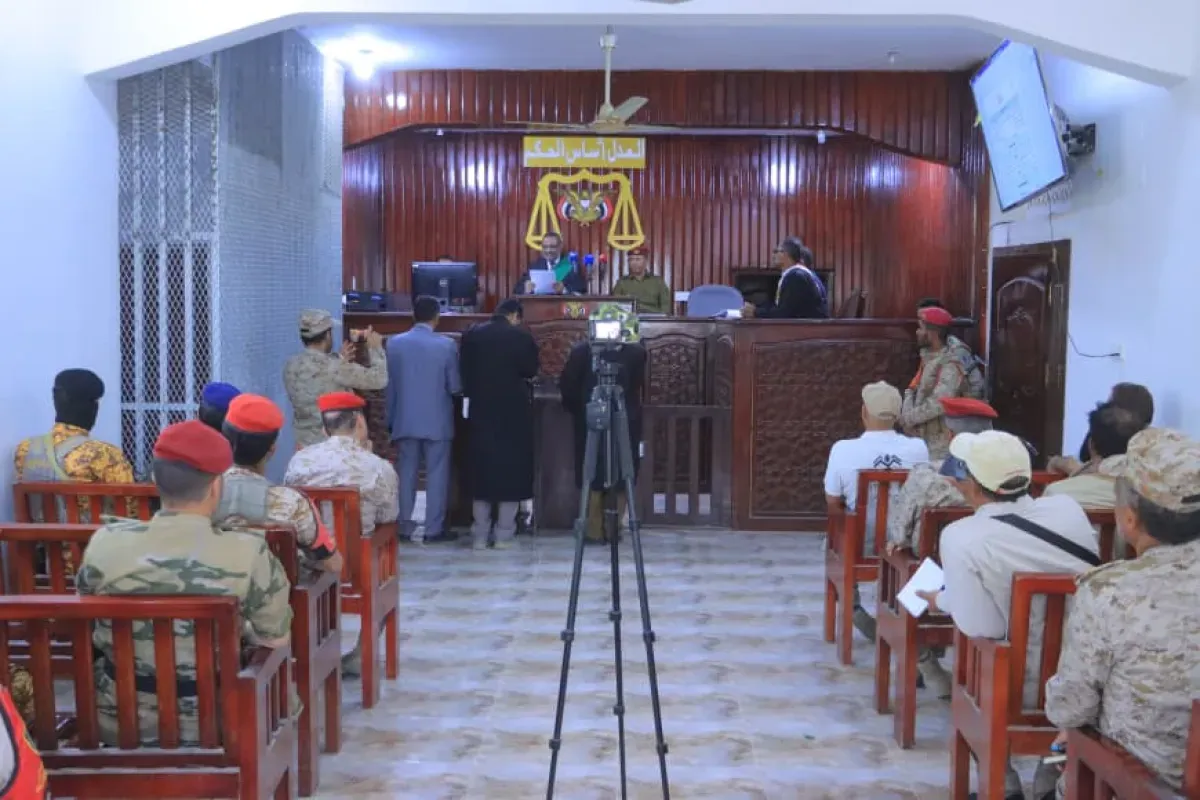 المحكمة العسكرية تحكم بإعدام 535 من قيادات حوثية بتهمة التمرد والتخابر