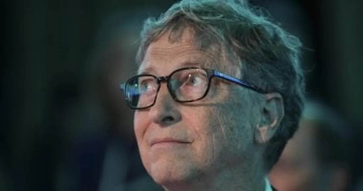 بيل غيتس يلغي كلمته في قمة الذكاء الاصطناعي وسط تداعيات قضية إبستين