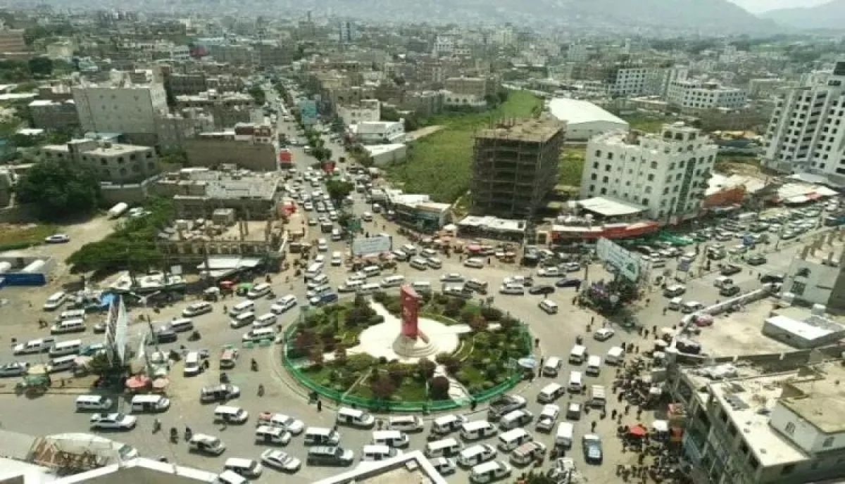 تصاعد الفوضى الأمنية في إب .. إصابة عدة أشخاص بإطلاق نار داخل سوق الوحدة بالمدينة