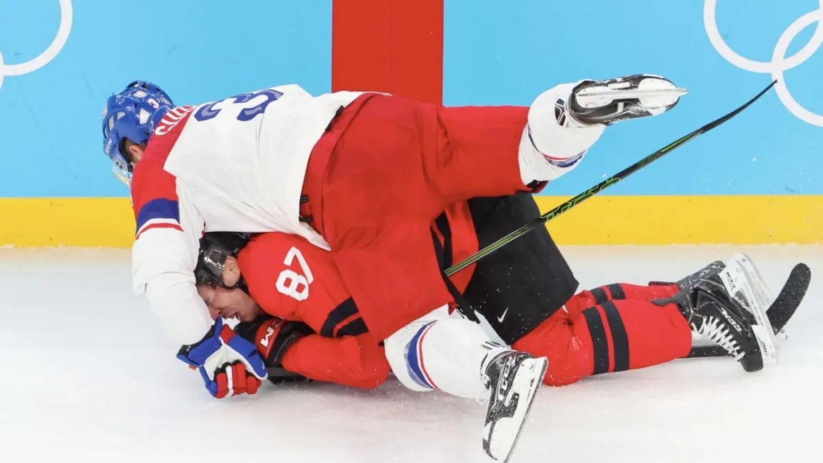 إصابة قوية تبعد قائد بنغوينز سيدني كروسبي عن الملاعب لأربعة أسابيع على الأقل