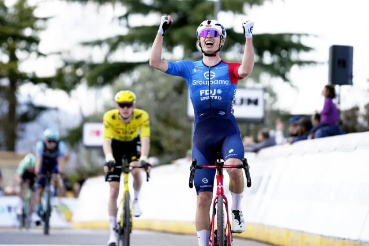 فوز رومان غريغوار العاطفي في إيتوال-سور-رون: انتصار ذهني بعد أزمة