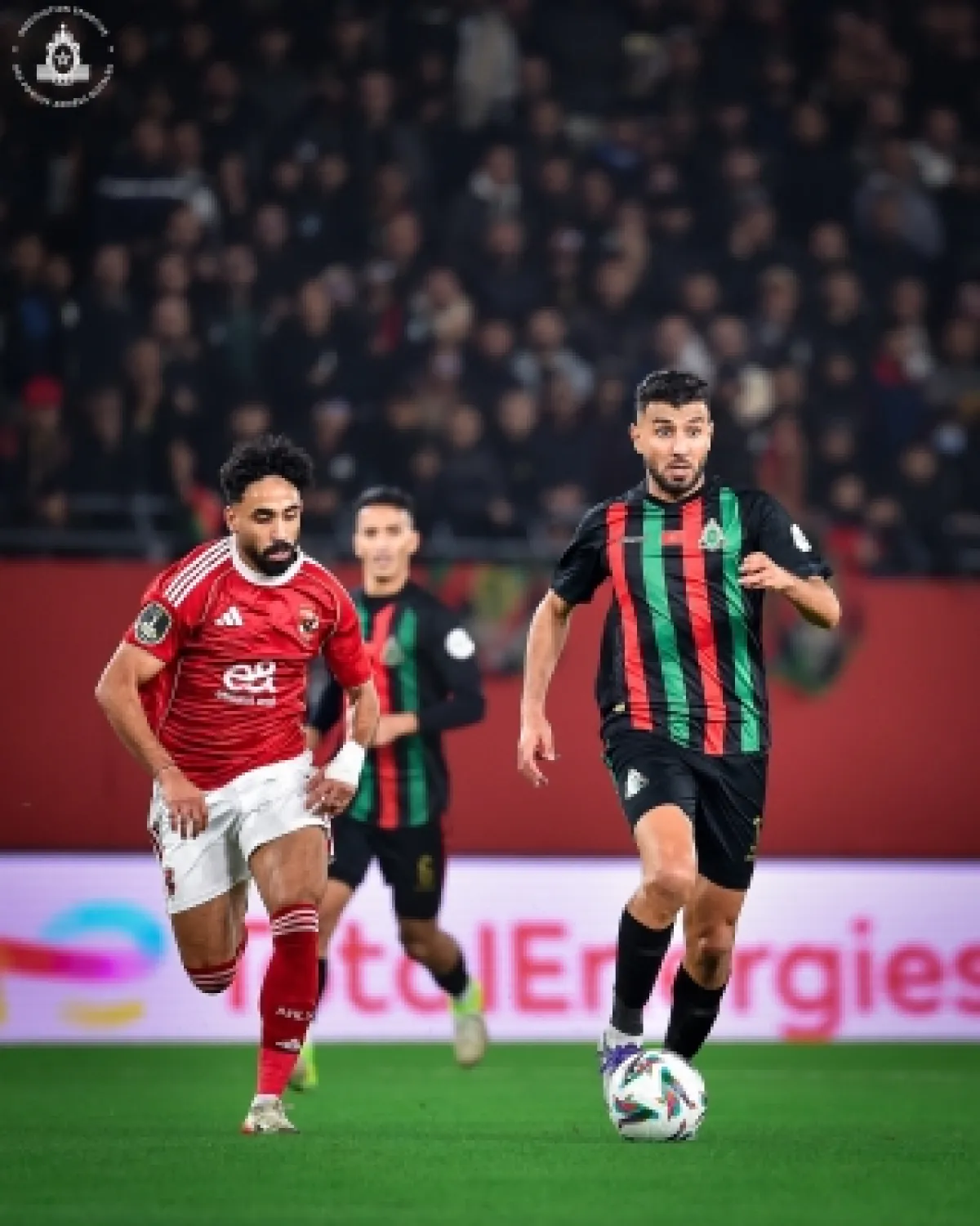 الكاف يعاقب الأهلي: مباراتان بدون جمهور وغرامة 60 ألف دولار