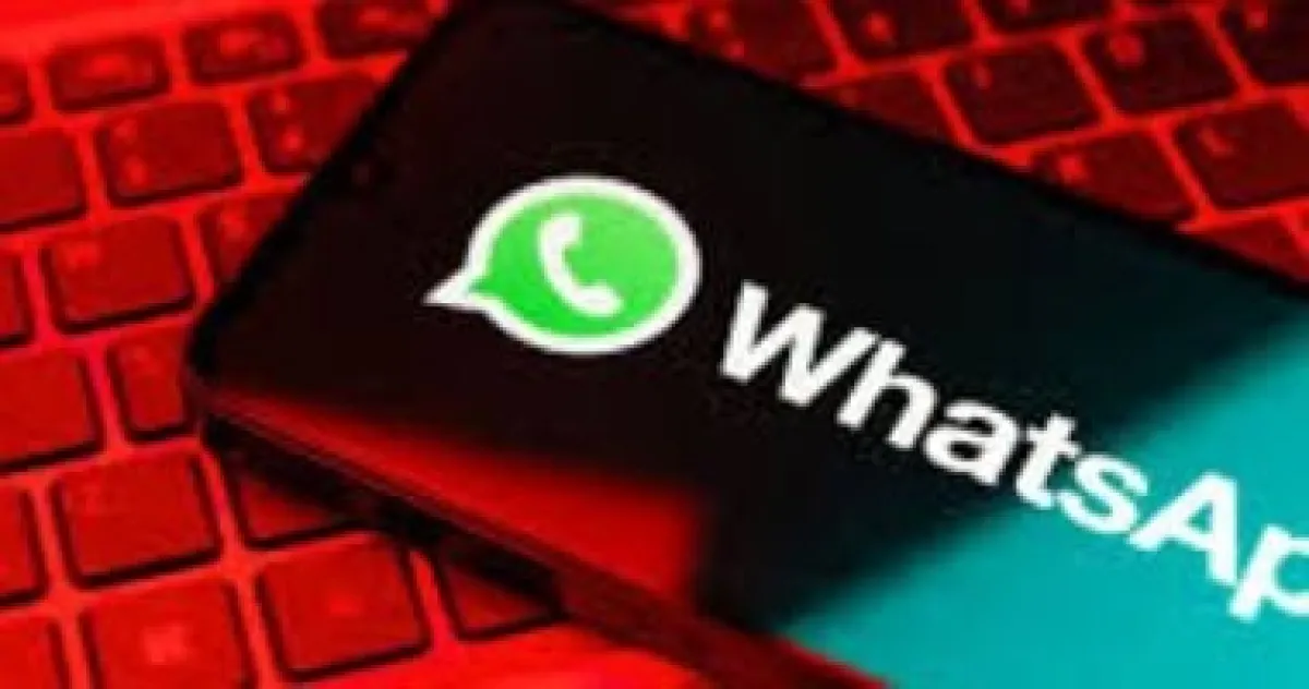 واتساب يطلق ميزة ذكية: اقتراح ملصقات تلقائي مع الرموز التعبيرية