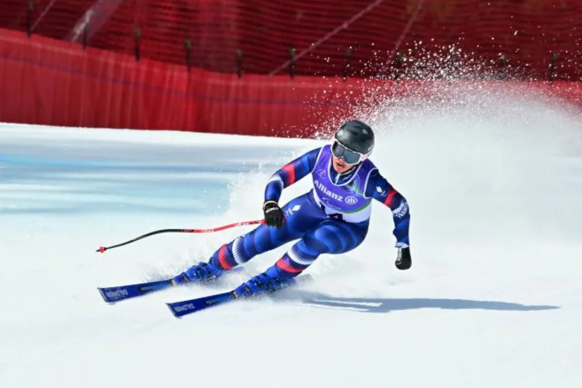 فارڤارا فورونتشيخينا تعيد النشيد الروسي لمنصات التتويج البارالمبية في كورتينا دامبيتزو