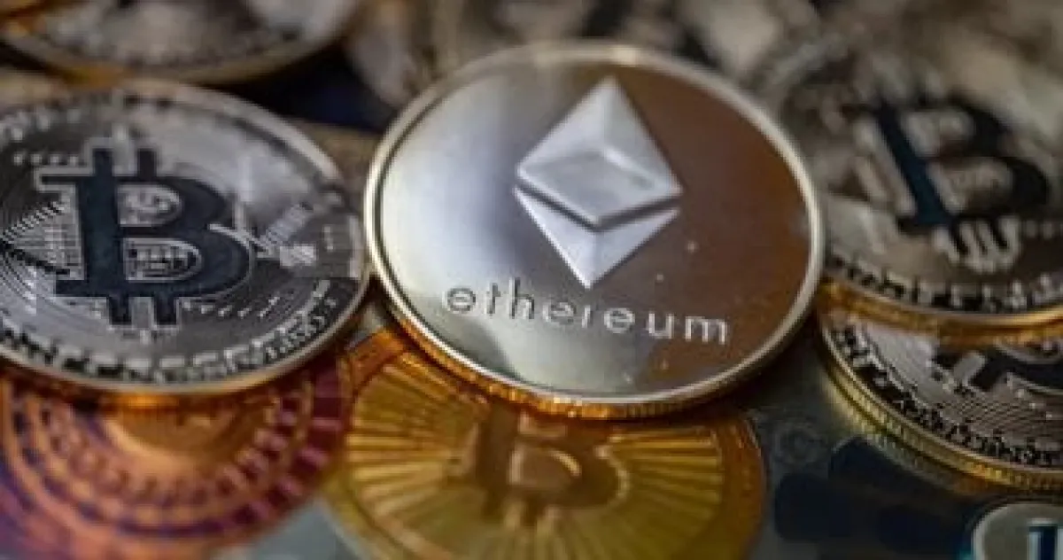 بيتكوين تتجاوز 74 ألف دولار لأعلى مستوى في 6 أسابيع رغم التوترات العالمية