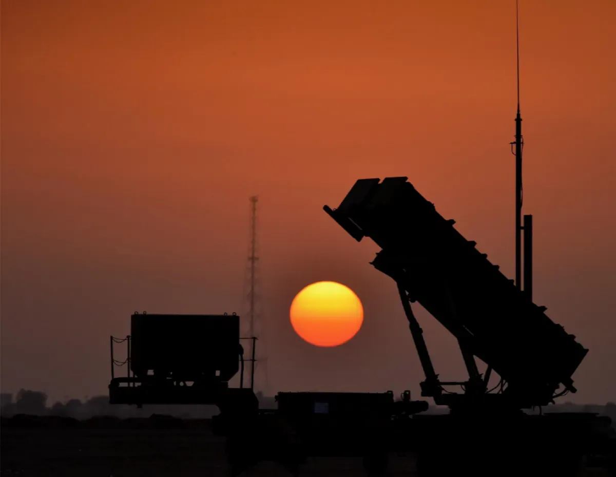 في اليوم الـ17 للحرب.. الدفاعات الخليجية تتصدى لأكبر موجة صواريخ ومسيرات إيرانية