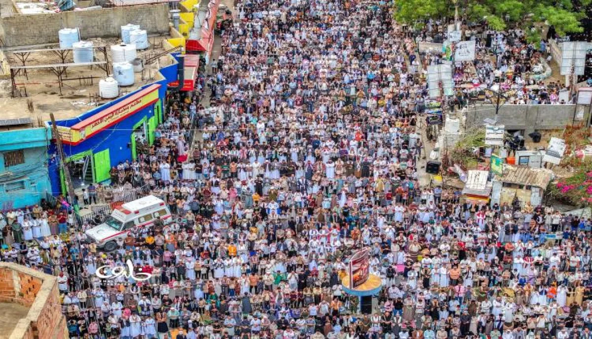 في تعز.. صلاة العيد تتحول إلى "موسم جباية" واستعراض سياسي للإخوان