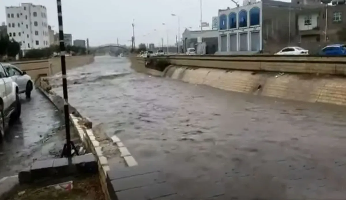 سيول جنوب غرب اليمن: انتشال 4 جثث وفقدان شخصين في تعز