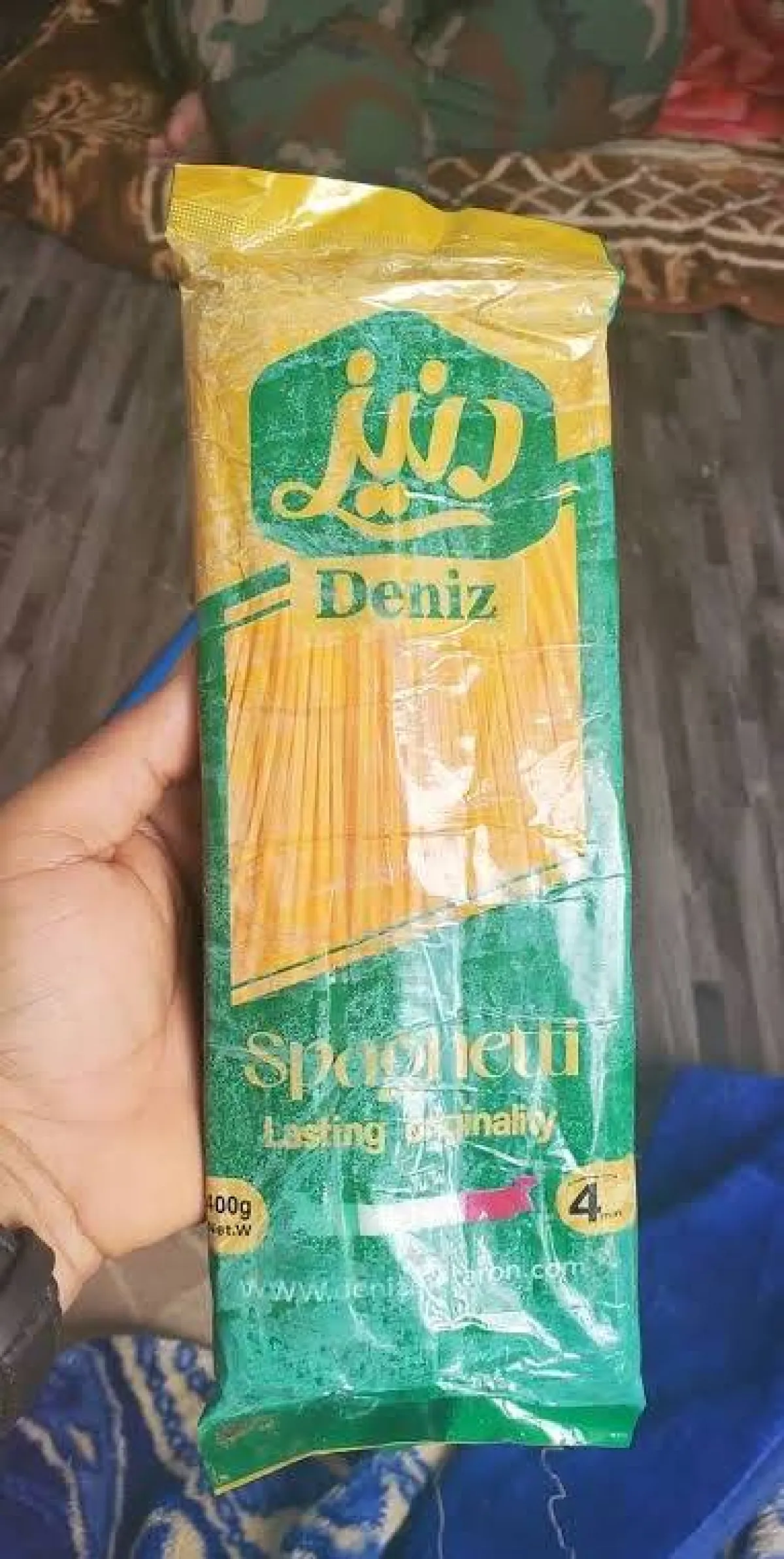 شاهد | "مكرونة" إيرانية ملغومة.. إحباط محاولة تهريب شحنة مواد عسكرية استراتيجية لمليشيا الحوثي | فيديو وتفاصيل