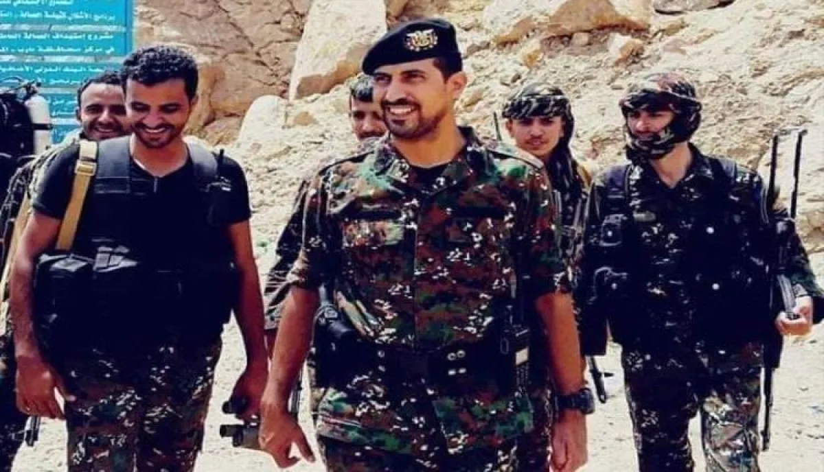 في مأرب | كاتب يفجر قنبلة مدوية ويكشف خيوط المؤامرة بالاسماء والتفاصيل : اختراق "غرفة المقاومة".. كواليس تصفية القائد "شعلان" وصفقة التبادل الغامضة مع طهران وصنعاء