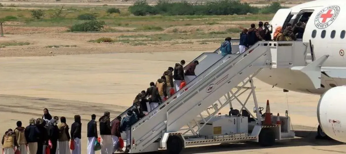 مفاوضات يمنية في عمّان تقترب من اتفاق للإفراج عن مئات المحتجزين