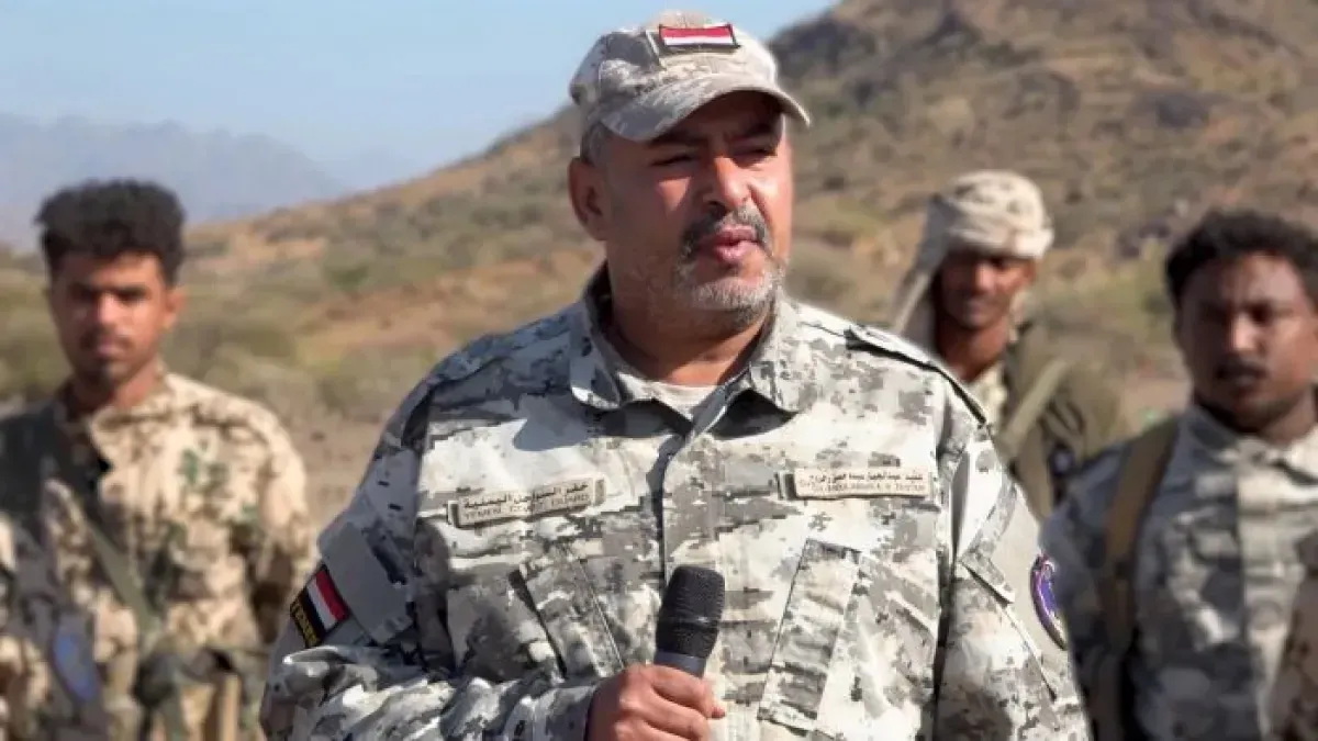 مسؤول يمني يدحض تقارير عن محاولة إنزال جوي في جزيرة ميون