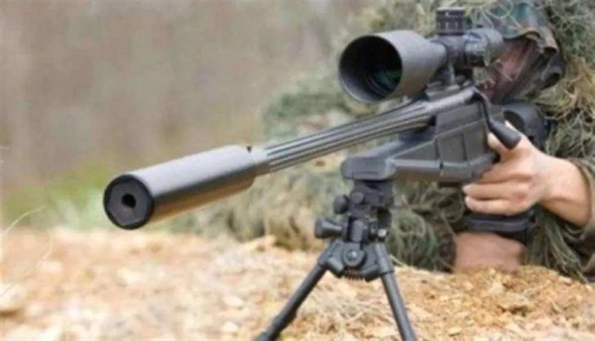 ثاني جريمة خلال يوم .. الحوثي يحاول اغتيال امرأة في تعز بعد ساعات من قتله طفل بالقناصة