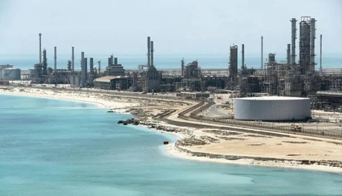 الالتفاف التاريخي.. "شريان نفطي" سعودي عبر المهرة وحضرموت ينهي سطوة "هرمز" ويغير خارطة الطاقة العالمية