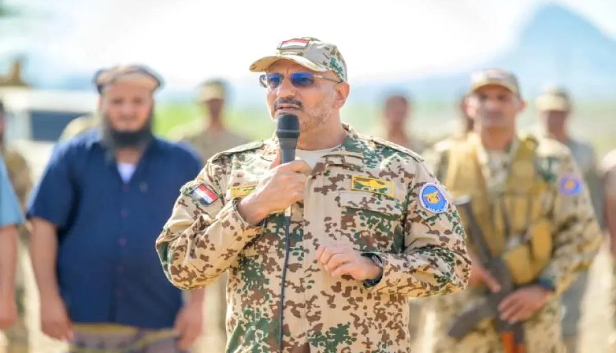 في اليمن | تحركات "الخلاص" تقترب.. مسؤول حكومي يكشف عن ترتيبات دولية ومحلية تضع طارق صالح في قلب "معركة صنعاء الكبرى"