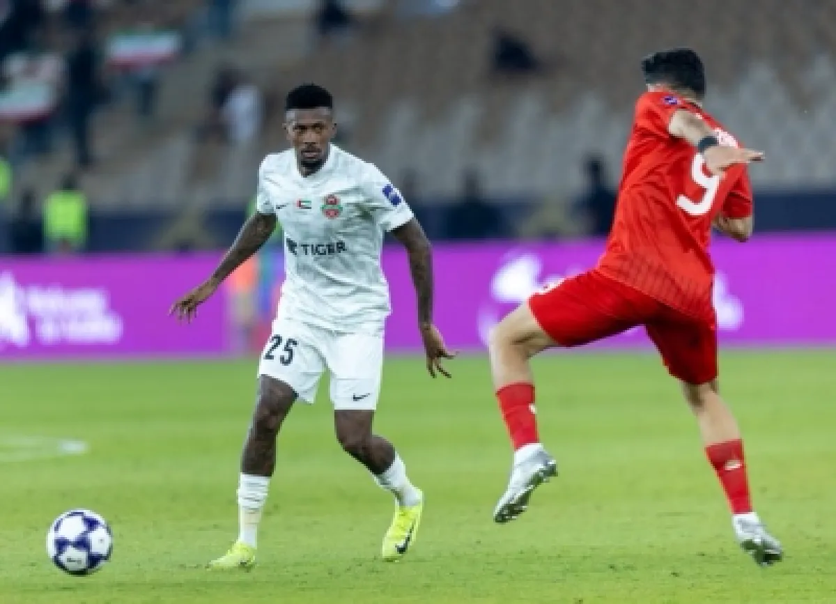 شباب الأهلي يكتسح تراكتور بثلاثية ويتأهل لربع نهائي أبطال آسيا