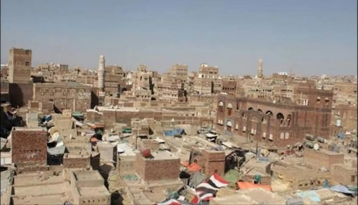 في صنعاء | "مقاصل الديون" تطوق العائلات.. شلل اقتصادي ينهش بقايا الحياة تحت وطأة القمع والجوع