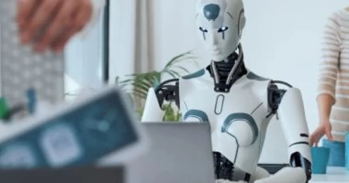 صينيون يبتكرون "موظف ذكاء اصطناعي" من بيانات زميل سابق.. جدل واسع!