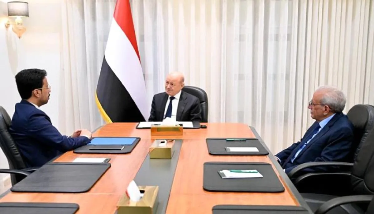 خارطة طريق للمرحلة | العليمي للغيثي: لا لـ "التنافس" بين القوى.. والشراكة ودمج الجهود هي الطريق لاستعادة الدولة