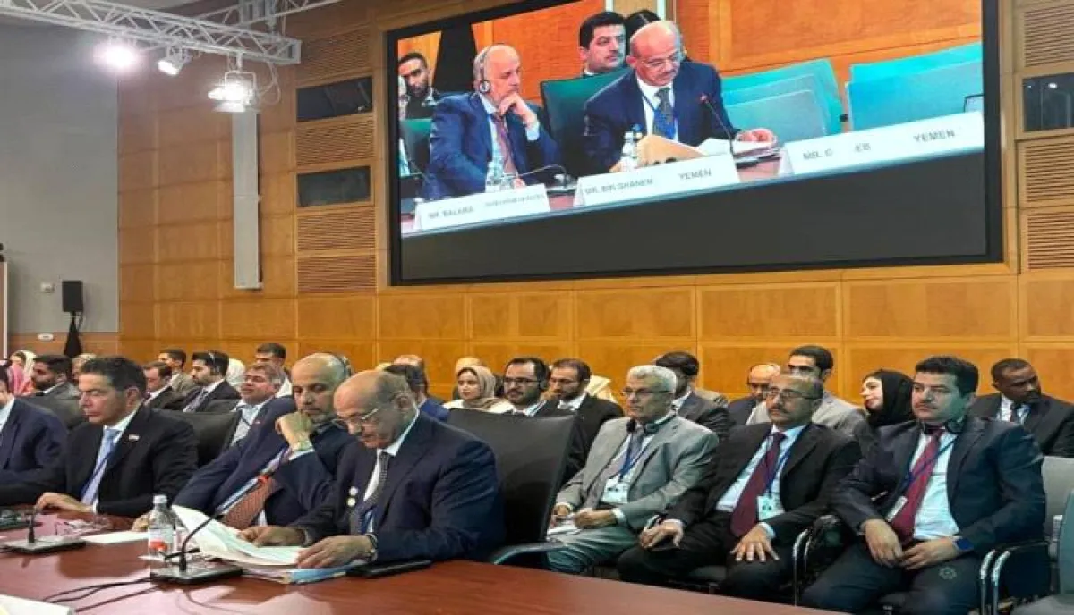 في اجتماع دولي.. محافظ البنك المركزي اليمني يطلب دعم استثنائي وعاجل