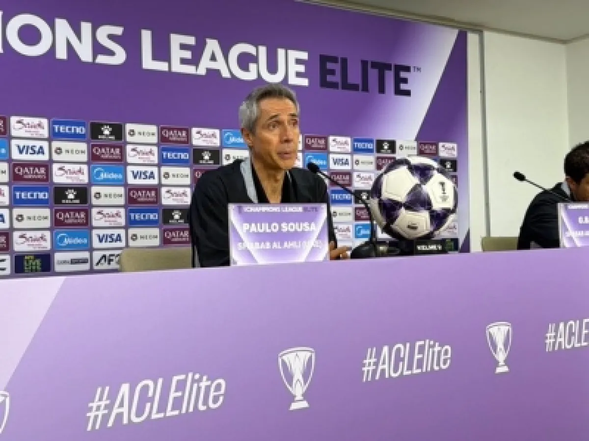 مدربا بوريرام وشباب الأهلي يؤكدان جاهزيتهما لربع نهائي آسيا