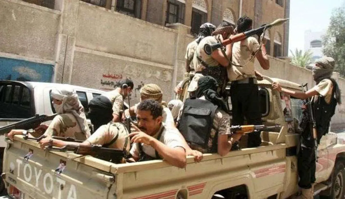 قيادي حوثي يسجن مستثمراً ويصادر مشاريعه بعد رفضه صفقة مشبوهة