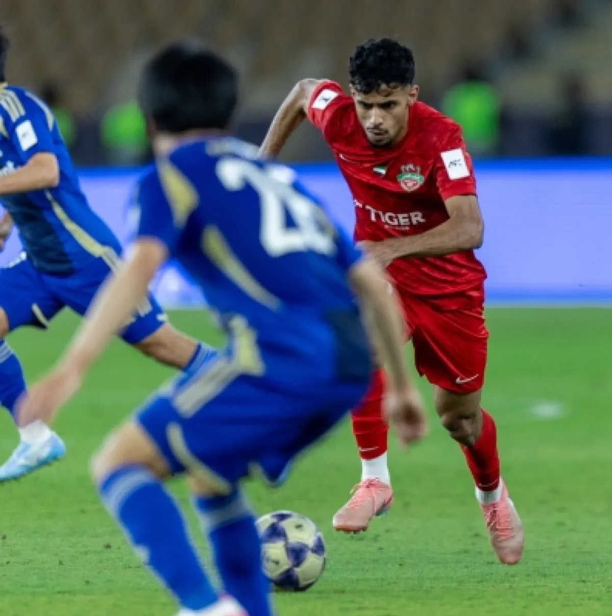 شباب الأهلي يطالب بإعادة مباراته الآسيوية بسبب خطأ تحكيمي