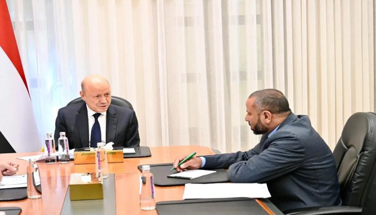 خلال لقاء المحافظ .. العليمي يوجه رسالة لـ"الضالع" مسقط الزُبيدي ويؤكد على بناء مشروع المستقبل